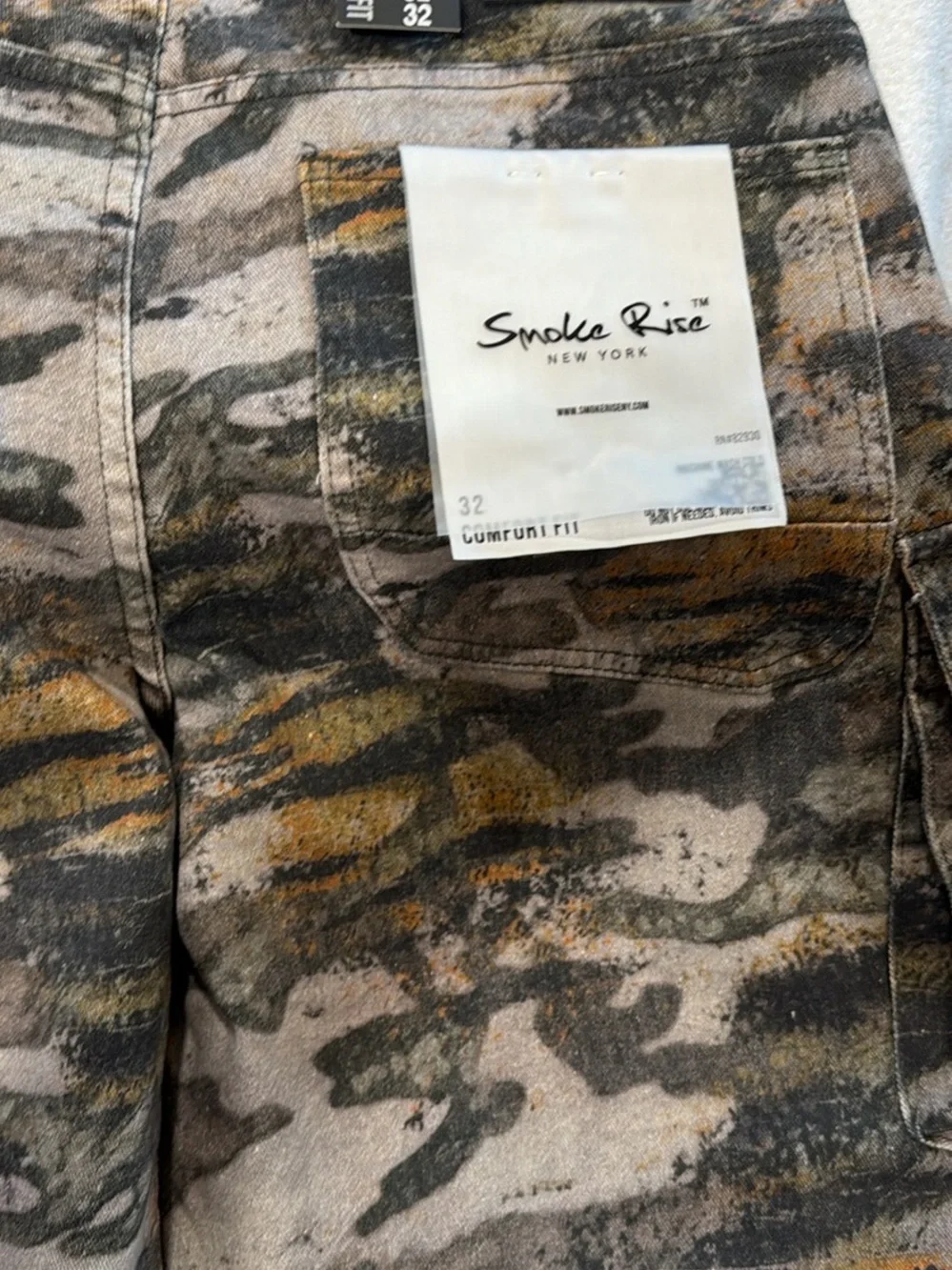 Smoke Rise Men's Cargo Shorts in Multicolor Camo